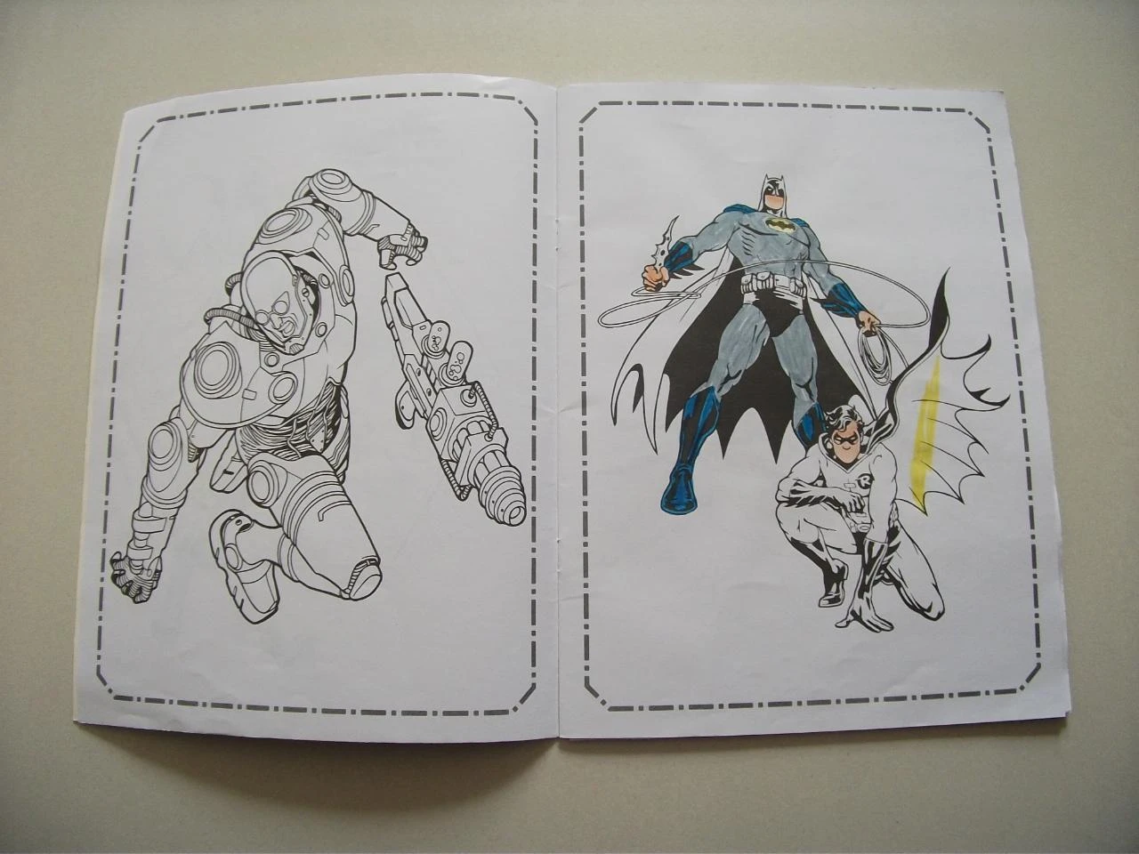 Set van 2 Colorio superhelden kleurboeken – photo 3